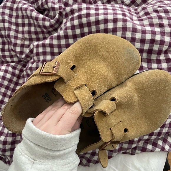 Birkenstock Bostons Tan Suede Mules - Picture 3 of 3